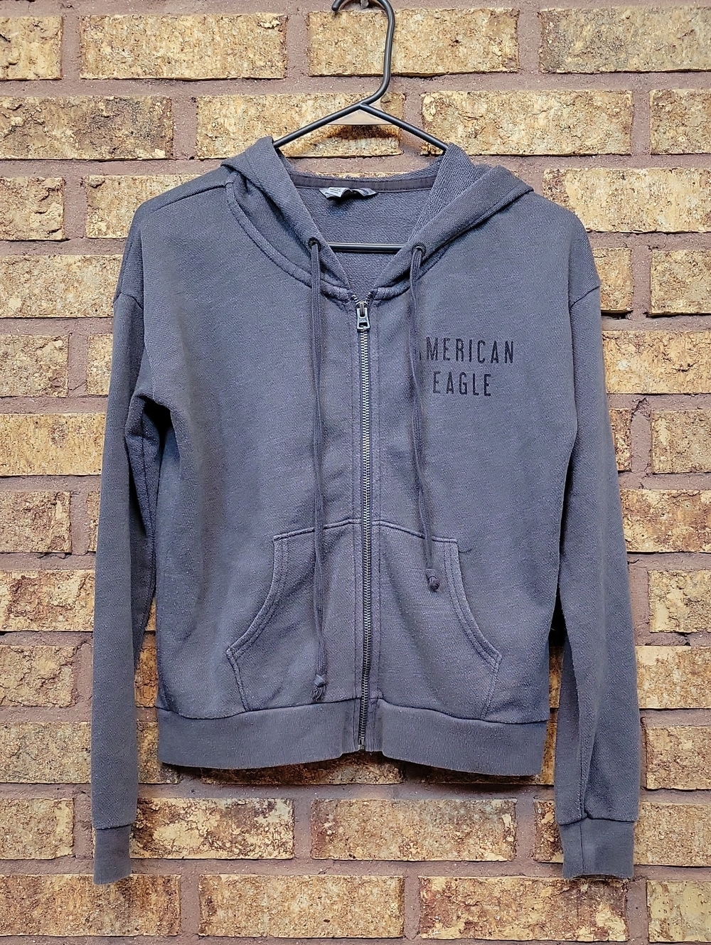 American Eagle Cropped Gray Zip-Up Hoodie NY NYC Graphic Size XXS Cotton Blend
